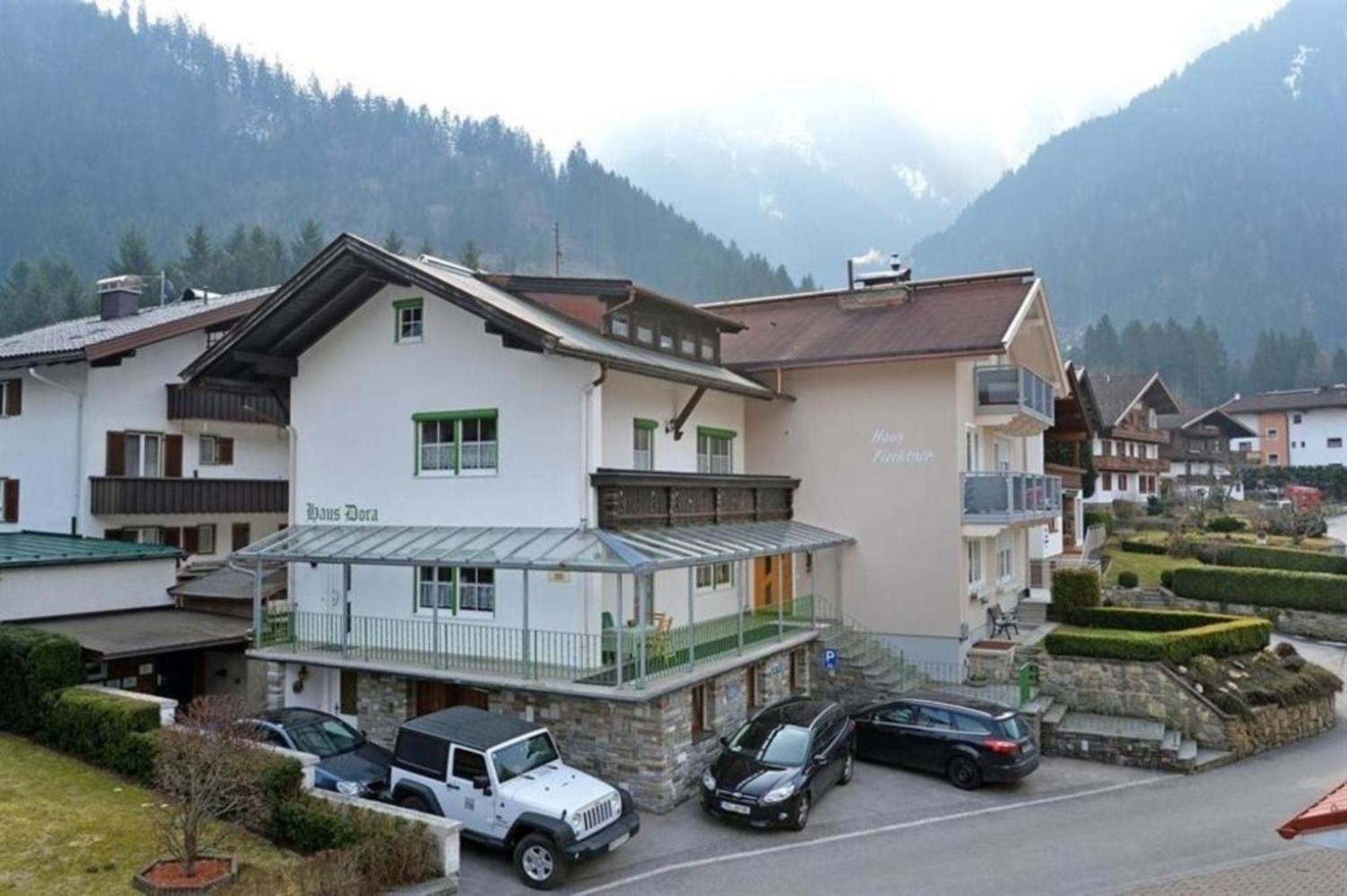 Haus Dora Apartment 2 Penken Mayrhofen Exterior foto